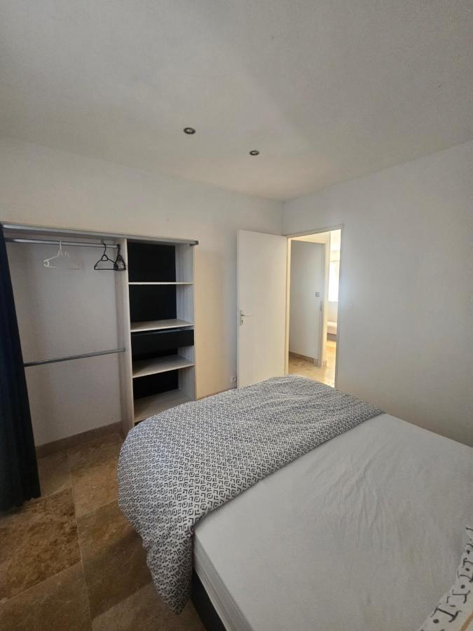 Gite Des Oliviers La Garde-Adhémar Exteriör bild